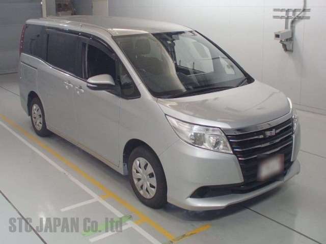 Toyota Noah 2018 2000 CC Image