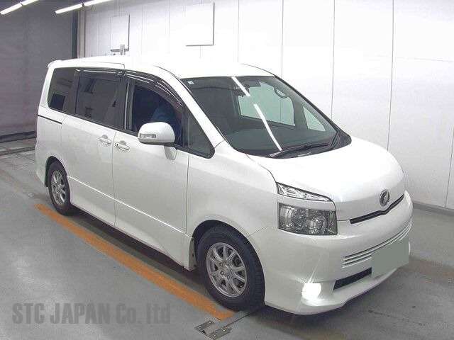 Buy Japanese Toyota voxy  At STC Japan