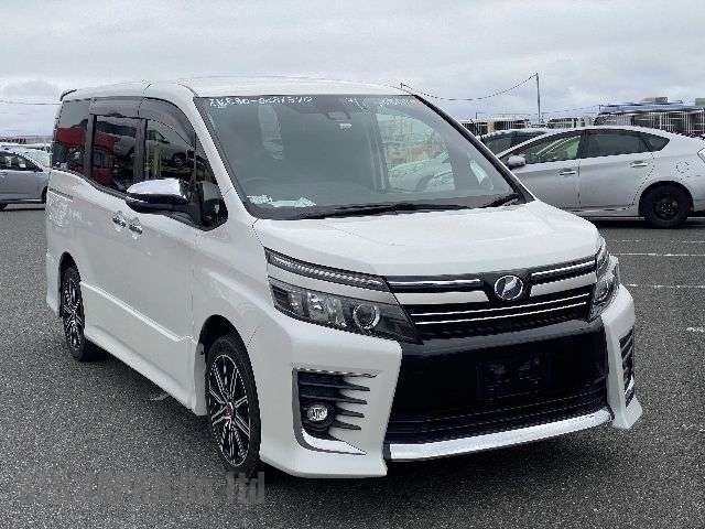 TOYOTA VOXY  2019 2000 Image