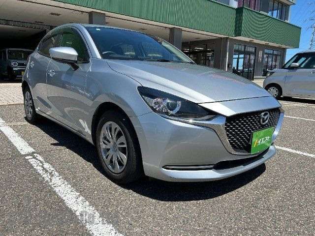 Mazda 2 2015 1200 Image