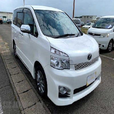 Toyota Voxy  2012 2000cc Image