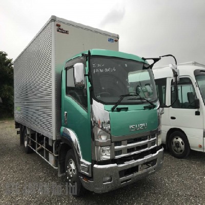 Isuzu Forward Dry Box Truck 2002 5200CC Image