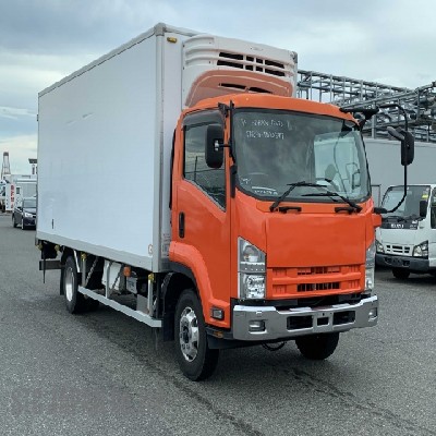 Isuzu Forward Refrigerator Truck 2005 5200CC Image