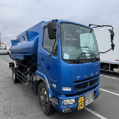 Mitsubishi Fuso Fighter 2002 7500cc Image