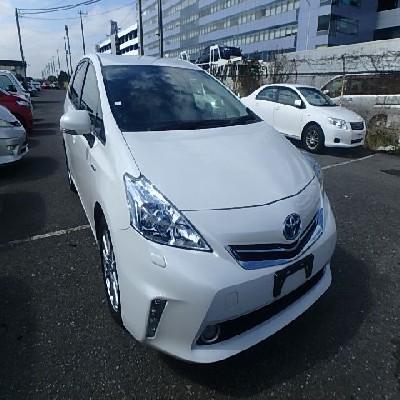 Toyota Prius Alpha 2015 1800cc Image