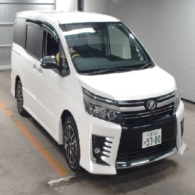 Toyota Voxy ZS 2017 2000 Image